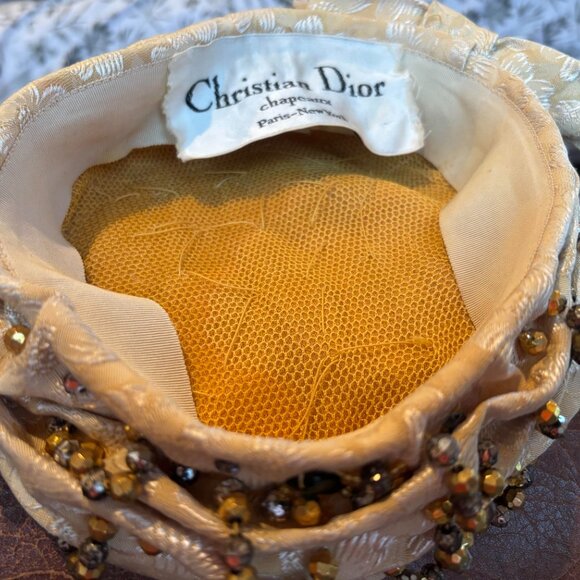 Vintage Christian Dior Chapeaux Pill Box Hat 1960's Beaded with Label - Picture 4 of 7